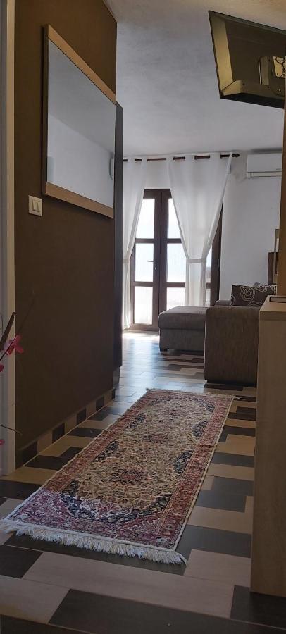 Apartment Iva Njivice Eksteriør billede