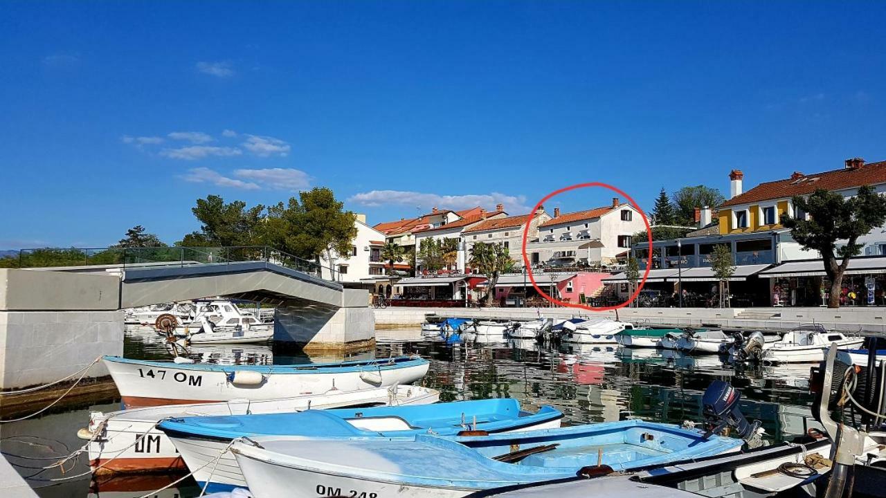 Apartment Iva Njivice Eksteriør billede
